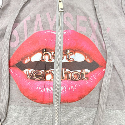 LIP SLEEVELESS ZIP HOODIE